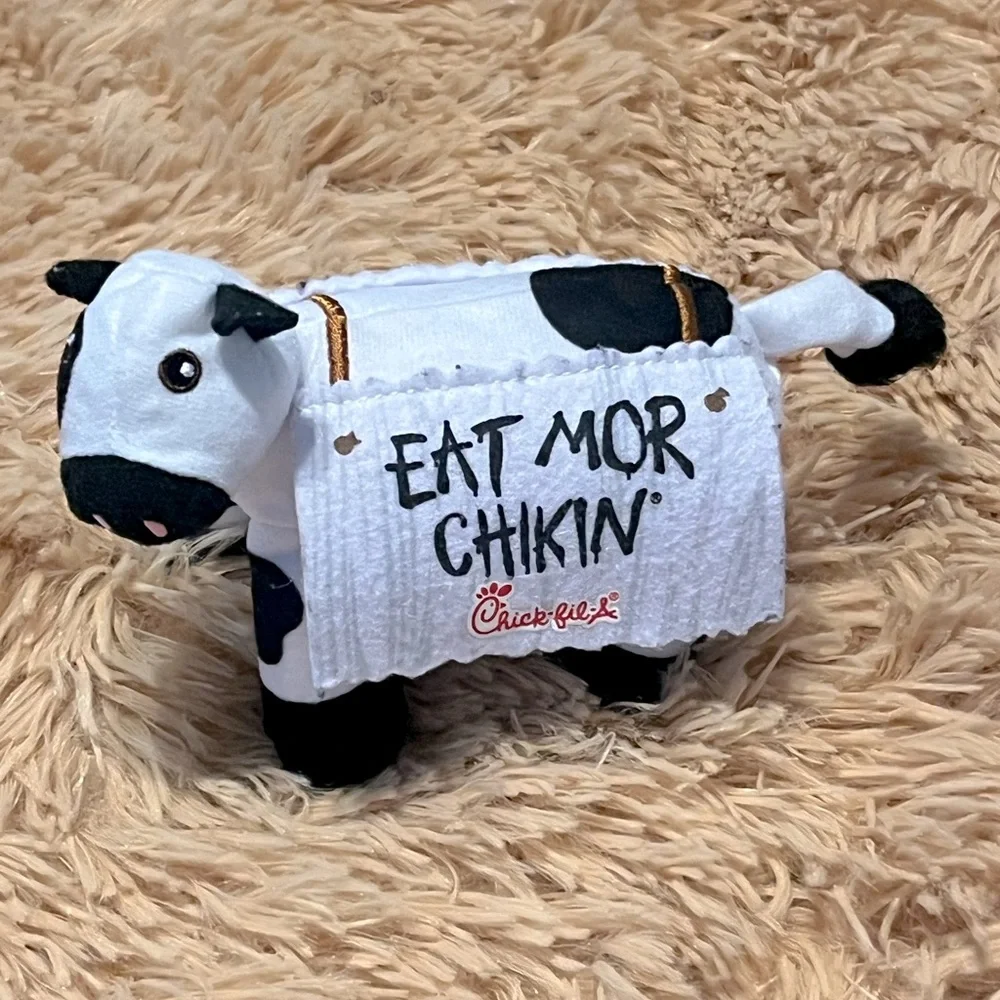 Chick-Fil-A Limited Edition 2019 Plush Cow –‎ 4 Inch 🐮❤️